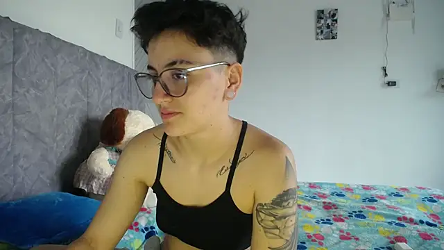 linda 33 online show from March 20, 2026, 6:42 pm