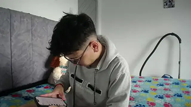 linda 33 online show from March 19, 2026, 3:12 pm