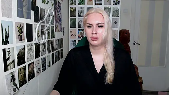 CapriScorpion online show from October 6, 2025, 10:38 am