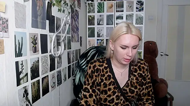 CapriScorpion online show from November 19, 2025, 8:25 am