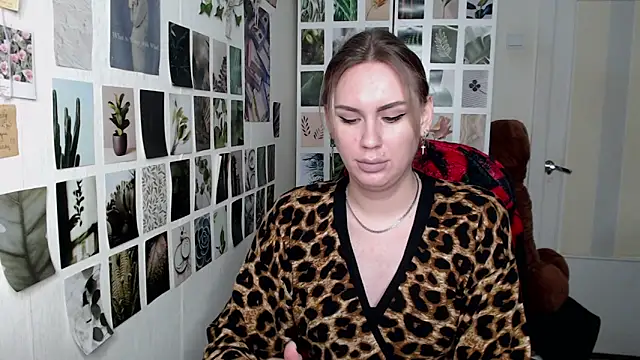 CapriScorpion online show from September 18, 2025, 12:19 pm