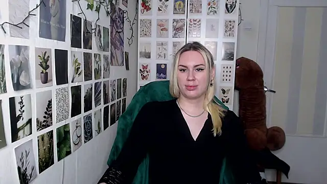 CapriScorpion online show from February 11, 2026, 12:49 pm