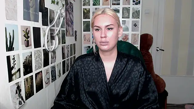 CapriScorpion online show from October 20, 2025, 12:49 pm