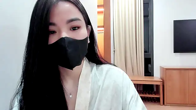 Lita-Julia online show from October 14, 2025, 8:53 pm