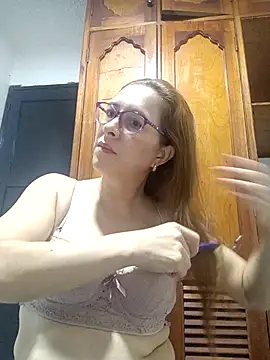 Snapshot of mademonsexy chatting on March 31, 2026, 2:35 am mademonsexy online show from March 31, 2026, 2:35 am