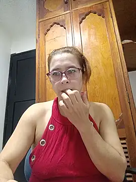 Snapshot of mademonsexy chatting on May 27, 2026, 11:12 pm mademonsexy online show from May 27, 2026, 11:12 pm