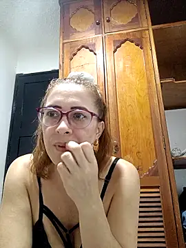 Snapshot of mademonsexy chatting on March 5, 2026, 2:52 am mademonsexy online show from March 5, 2026, 2:52 am