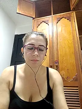 Snapshot of mademonsexy chatting on April 23, 2026, 3:46 am mademonsexy online show from April 23, 2026, 3:46 am