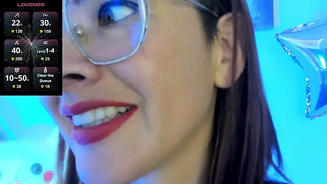 queen fetish online show from May 15, 2026, 8:18 pm
