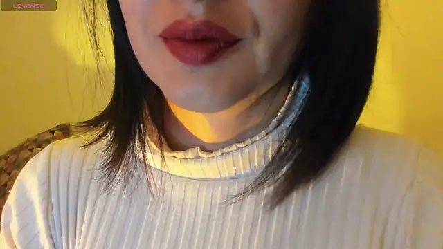 Snapshot of queen_fetish chatting on October 3, 2025, 10:28 am queen fetish online show from October 3, 2025, 10:28 am