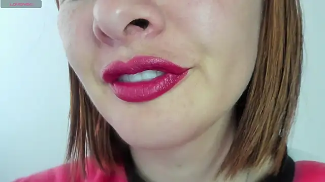 queen fetish online show from April 3, 2026, 3:40 pm