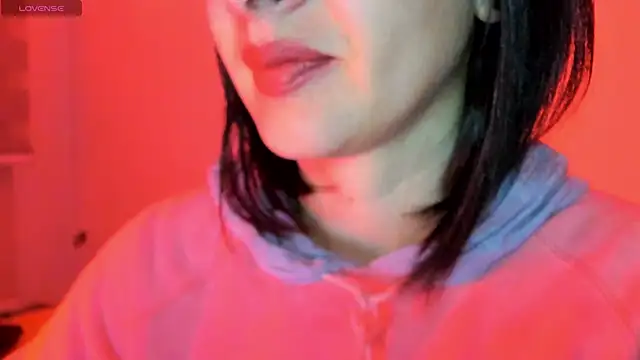 Snapshot of queen_fetish chatting on October 16, 2025, 10:23 am queen fetish online show from October 16, 2025, 10:23 am