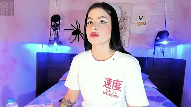 Snapshot of AnneDixie chatting on November 4, 2025, 2:59 am AnneDixie online show from November 4, 2025, 2:59 am