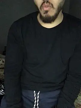 Snapshot of Arabian-B chatting on March 19, 2025, 10:53 pm Arabian-B online show from March 19, 2025, 10:53 pm