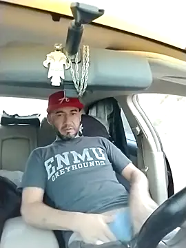 Snapshot of prettyboi6992 chatting on October 9, 2025, 12:33 am prettyboi6992 online show from October 9, 2025, 12:33 am