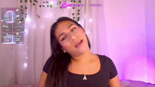 Snapshot of AndreaaFoxx chatting on January 21, 2025, 8:32 pm AndreaaFoxx online show from January 21, 2025, 8:32 pm