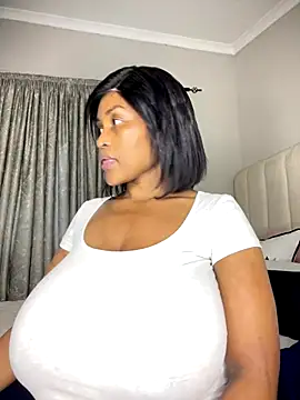 Snapshot of Bustygoddess32 chatting on December 16, 2025, 3:11 am Bustygoddess32 online show from December 16, 2025, 3:11 am