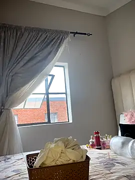 Snapshot of Bustygoddess32 chatting on November 20, 2025, 12:17 pm Bustygoddess32 online show from November 20, 2025, 12:17 pm