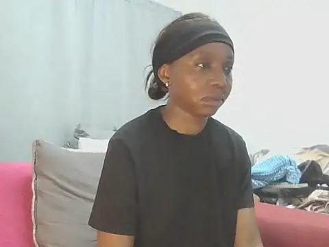 Snapshot of Sexxybella27 chatting on April 16, 2026, 7:47 pm Sexxybella27 online show from April 16, 2026, 7:47 pm