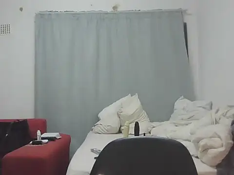 Snapshot of Sexxybella27 chatting on November 22, 2025, 7:35 pm Sexxybella27 online show from November 22, 2025, 7:35 pm