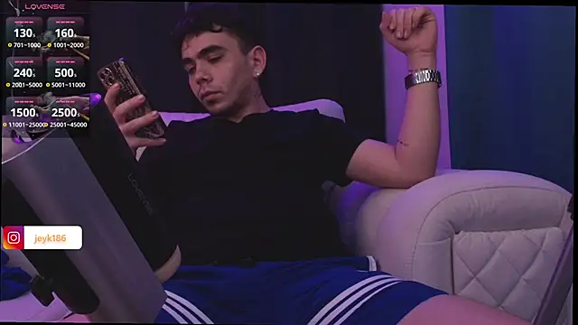 Jey keler1 online show from February 16, 2026, 1:26 am