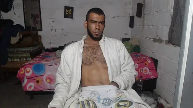 erik alexander online show from November 24, 2025, 7:52 am