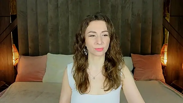 KimmmLi online show from December 3, 2025, 2:16 pm