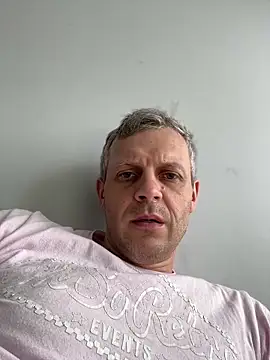 Snapshot of Arthur2288@xh chatting on March 21, 2026, 12:09 pm Arthur2288xh online show from March 21, 2026, 12:09 pm