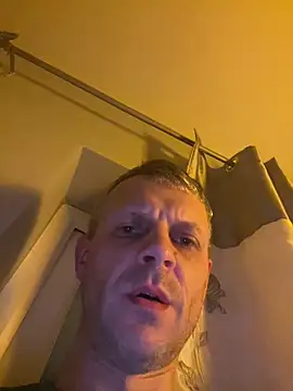 Snapshot of Arthur2288@xh chatting on March 7, 2026, 12:28 am Arthur2288xh online show from March 7, 2026, 12:28 am