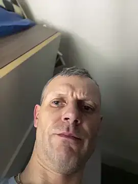 Snapshot of Arthur2288@xh chatting on April 11, 2026, 11:41 pm Arthur2288xh online show from April 11, 2026, 11:41 pm