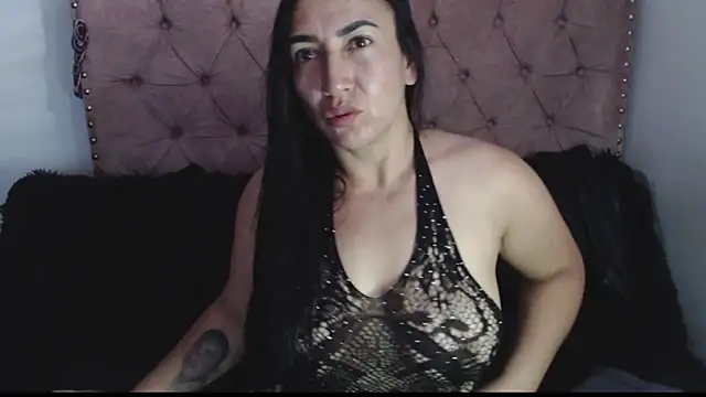 Snapshot of missbella1 chatting on April 7, 2026, 8:32 pm missbella1 online show from April 7, 2026, 8:32 pm