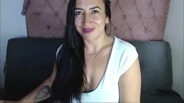 Snapshot of missbella1 chatting on July 9, 2026, 8:41 pm missbella1 online show from July 9, 2026, 8:41 pm