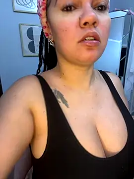 Snapshot of DestineeJayde chatting on September 30, 2025, 5:46 am DestineeJayde online show from September 30, 2025, 5:46 am