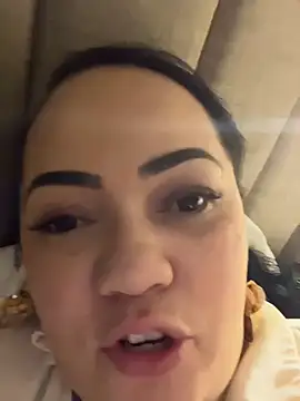 Snapshot of DestineeJayde chatting on February 2, 2025, 9:51 am DestineeJayde online show from February 2, 2025, 9:51 am