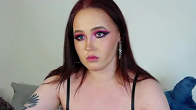 Snapshot of IrinaArt chatting on December 4, 2024, 9:51 pm IrinaArt online show from December 4, 2024, 9:51 pm