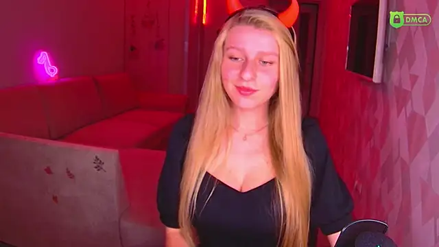 AmaliaQueen online show from October 30, 2025, 2:58 pm