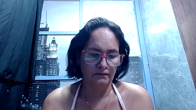 Snapshot of Nastylatinaxxx chatting on November 10, 2025, 11:37 am Nastylatinaxxx online show from November 10, 2025, 11:37 am