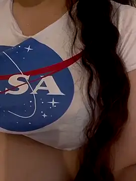 Snapshot of Zanoba-16 chatting on November 8, 2025, 4:54 pm Zanoba-16 online show from November 8, 2025, 4:54 pm