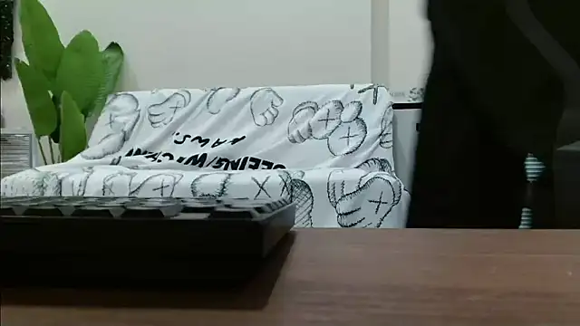 POCARI SWEAT online show from March 19, 2026, 5:51 am