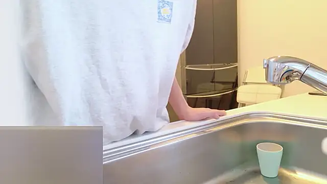 POCARI SWEAT online show from February 5, 2026, 1:12 am