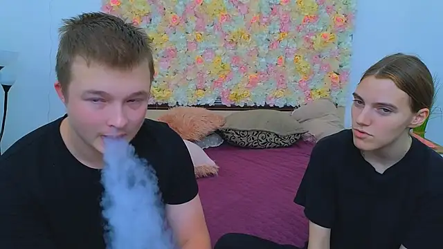 Snapshot of _Olli__Stiw_ chatting on September 23, 2025, 8:32 am Olli Stiw online show from September 23, 2025, 8:32 am