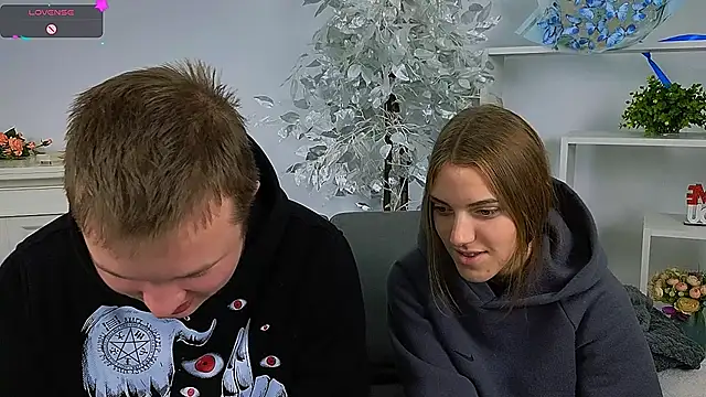 Snapshot of _Olli__Stiw_ chatting on November 10, 2025, 8:41 am Olli Stiw online show from November 10, 2025, 8:41 am