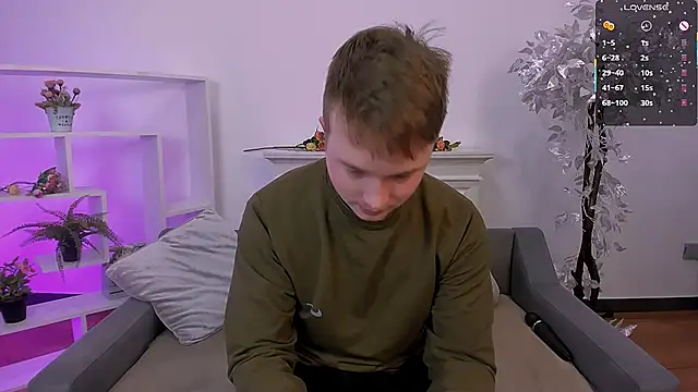 Snapshot of _Olli__Stiw_ chatting on March 12, 2025, 7:35 am Olli Stiw online show from March 12, 2025, 7:35 am