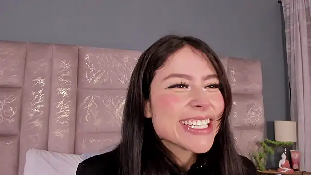 Snapshot of AnnieNasty chatting on October 20, 2025, 11:44 am AnnieNasty online show from October 20, 2025, 11:44 am