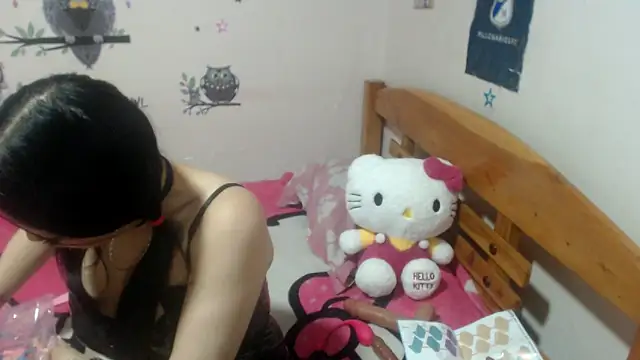 montthbluee online show from November 25, 2025, 1:06 am