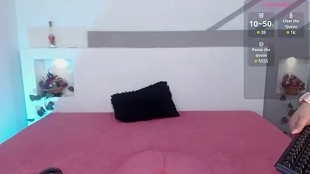 Snapshot of MariaTyler1 chatting on March 21, 2025, 7:57 pm MariaTyler1 online show from March 21, 2025, 7:57 pm