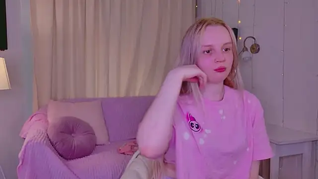Snapshot of Beatrica_Klein chatting on May 2, 2026, 3:06 pm Beatrica Klein online show from May 2, 2026, 3:06 pm