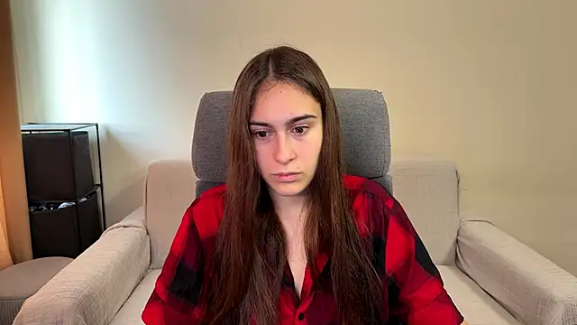 Snapshot of AliceKolltt chatting on October 30, 2025, 9:40 am AliceKolltt online show from October 30, 2025, 9:40 am