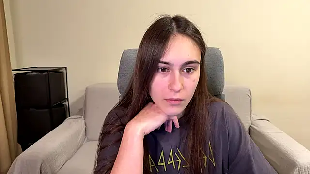 Snapshot of AliceKolltt chatting on March 20, 2026, 9:16 pm AliceKolltt online show from March 20, 2026, 9:16 pm