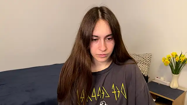 Snapshot of AliceKolltt chatting on April 26, 2026, 8:50 pm AliceKolltt online show from April 26, 2026, 8:50 pm
